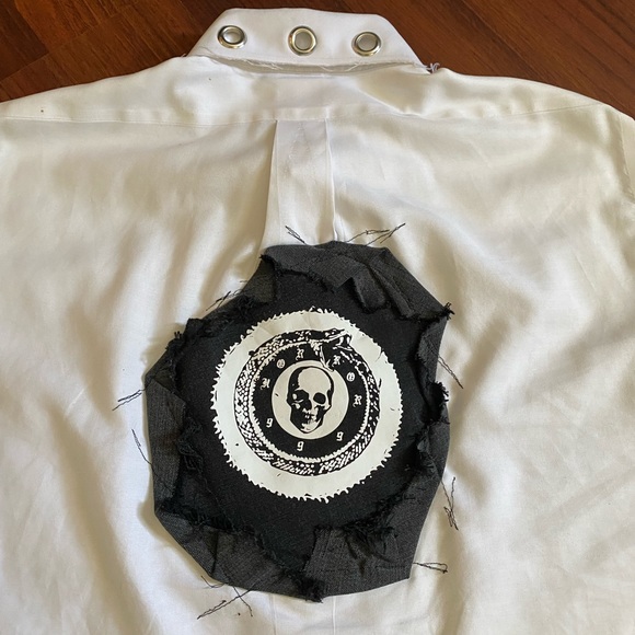 1 of 1 Distressed Sunday Shirt - Picture 3 of 4